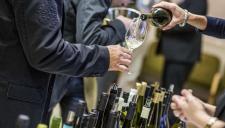 Kedvezőbb hulladékkezelési díjakkal segíti a kormány a szőlő-bor ágazatot